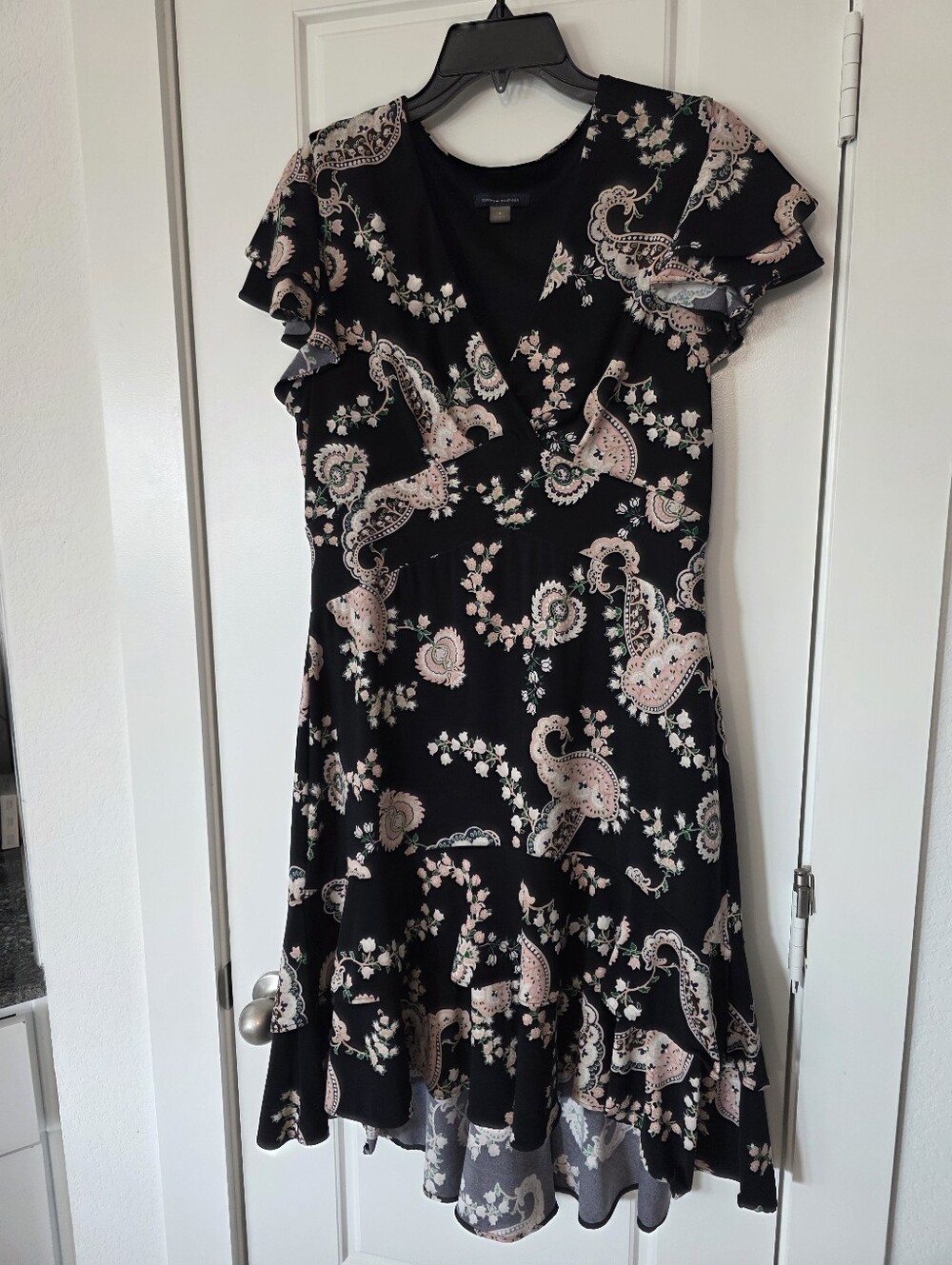 Tommy Hilfiger Paisley Floral Wrap Dress Black Pink Flutter Sleeve Size 8